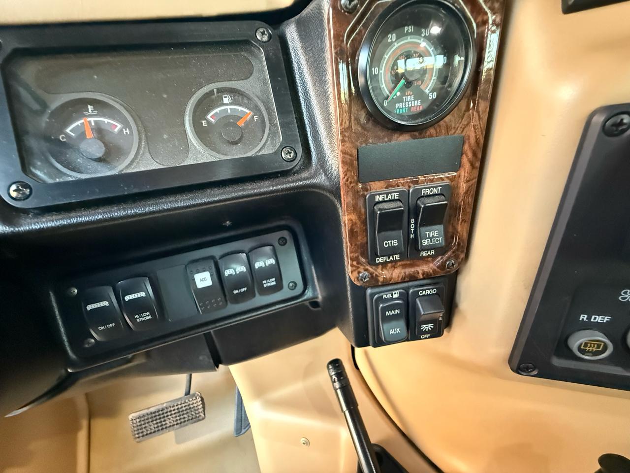 AM General Hummer Wagon 4-Door 2001