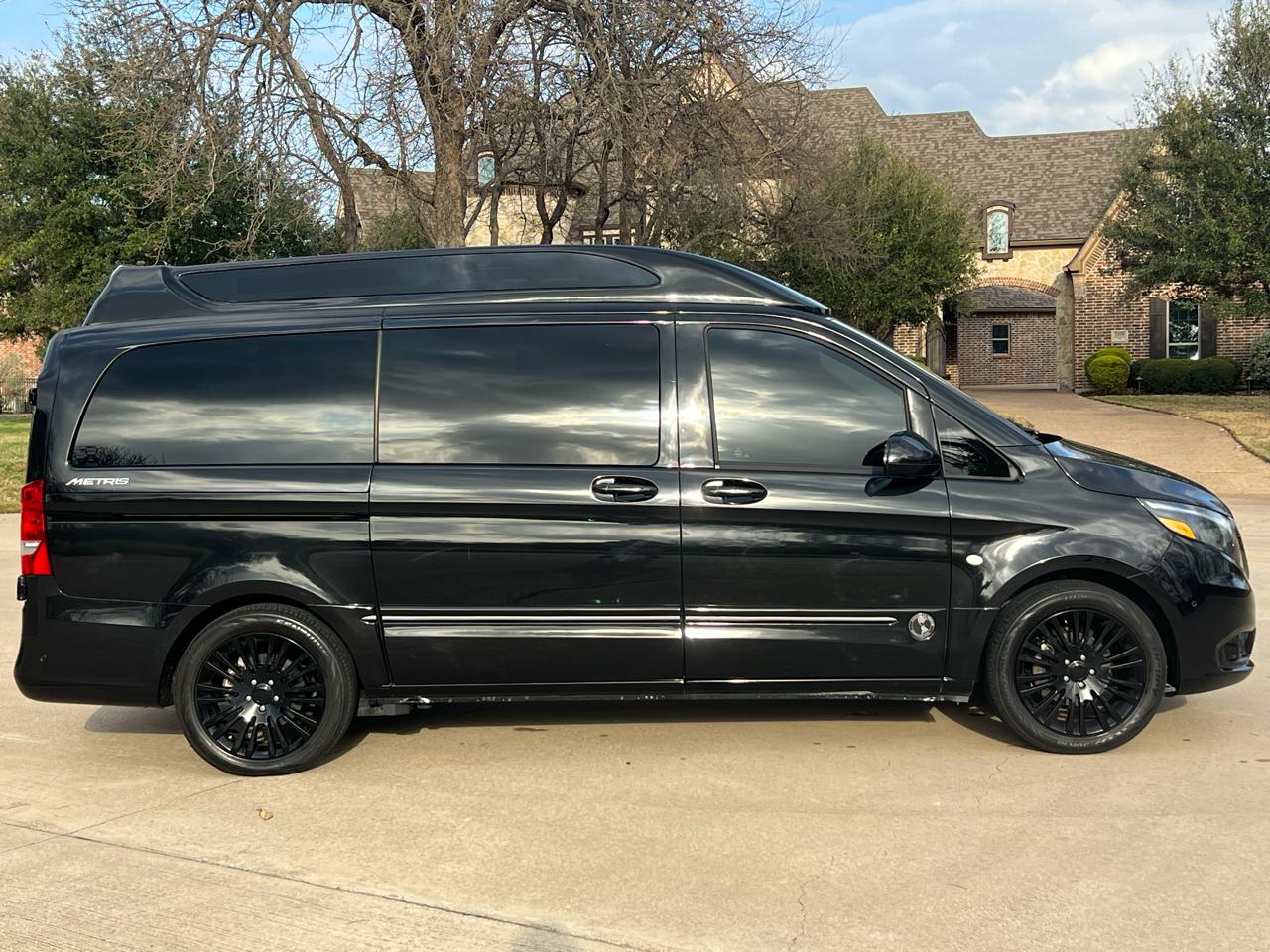 Mercedes-Benz Metris Passenger Van 2018