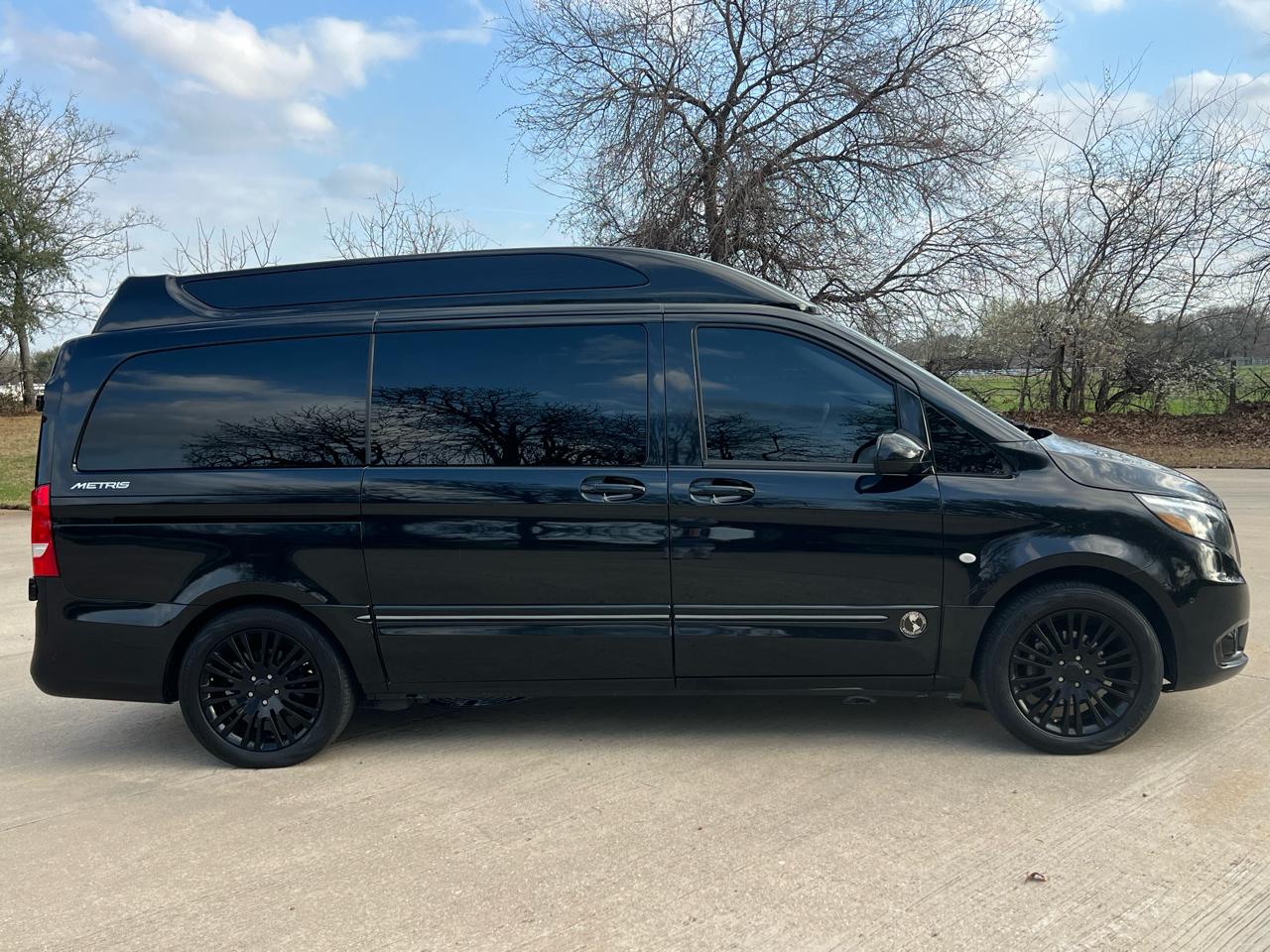 Mercedes-Benz Metris Passenger Van 2018