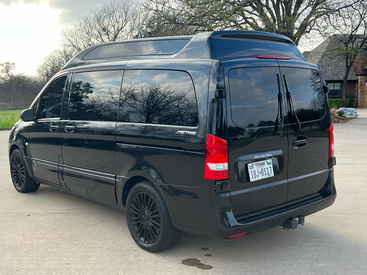 Mercedes-Benz Metris Passenger Van 2018
