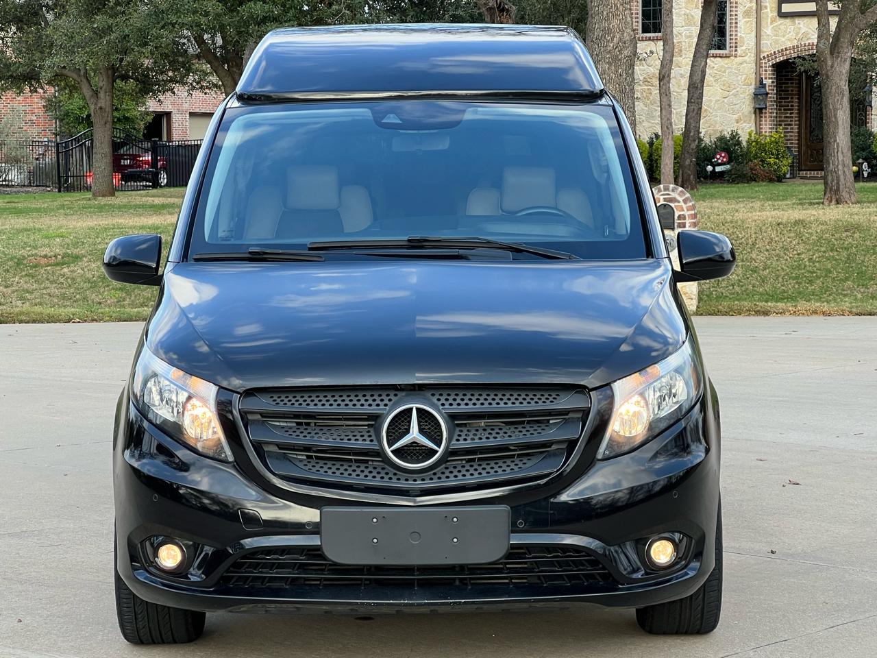 Mercedes-Benz Metris Passenger Van 2018
