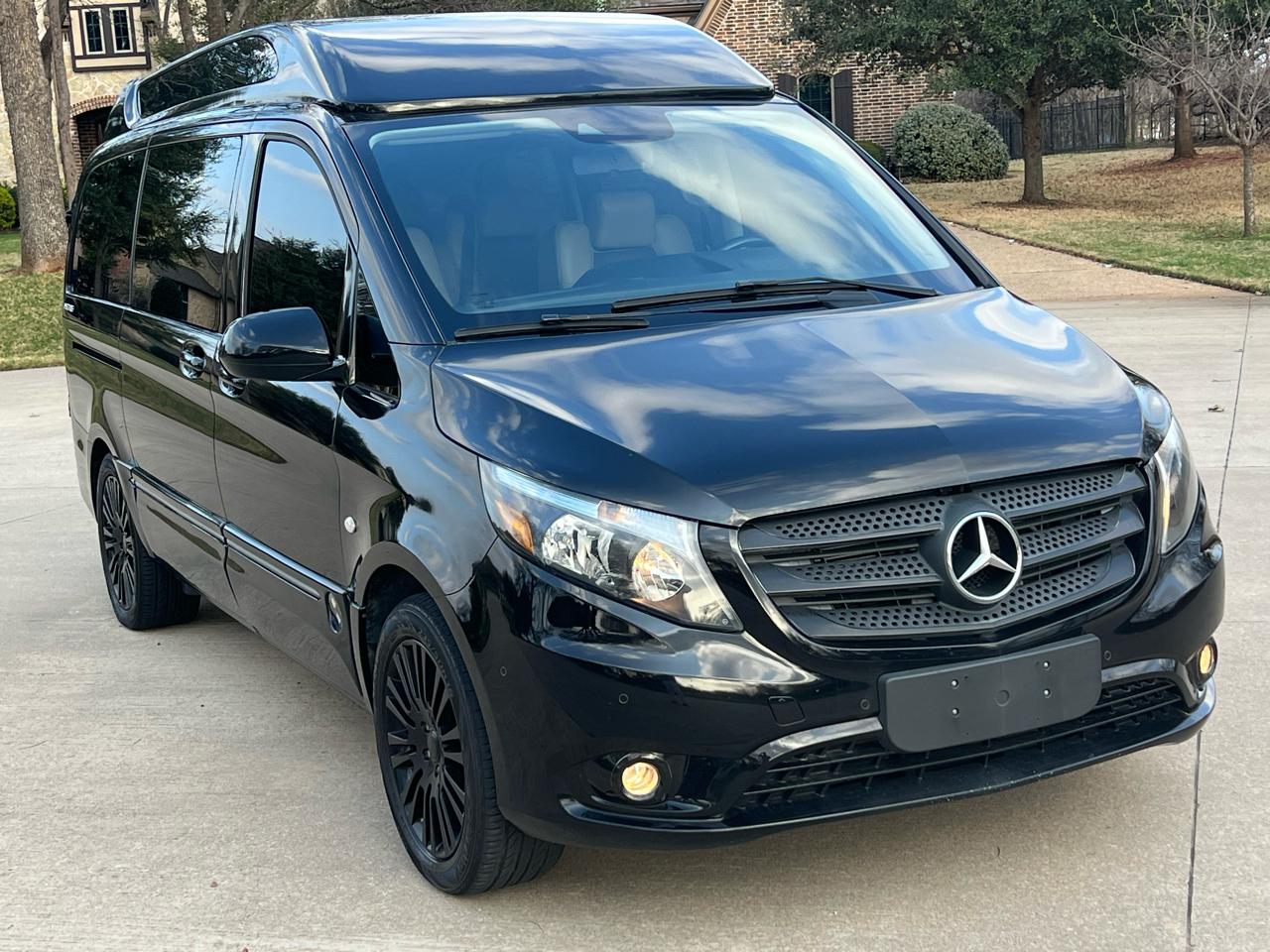 Mercedes-Benz Metris Passenger Van 2018