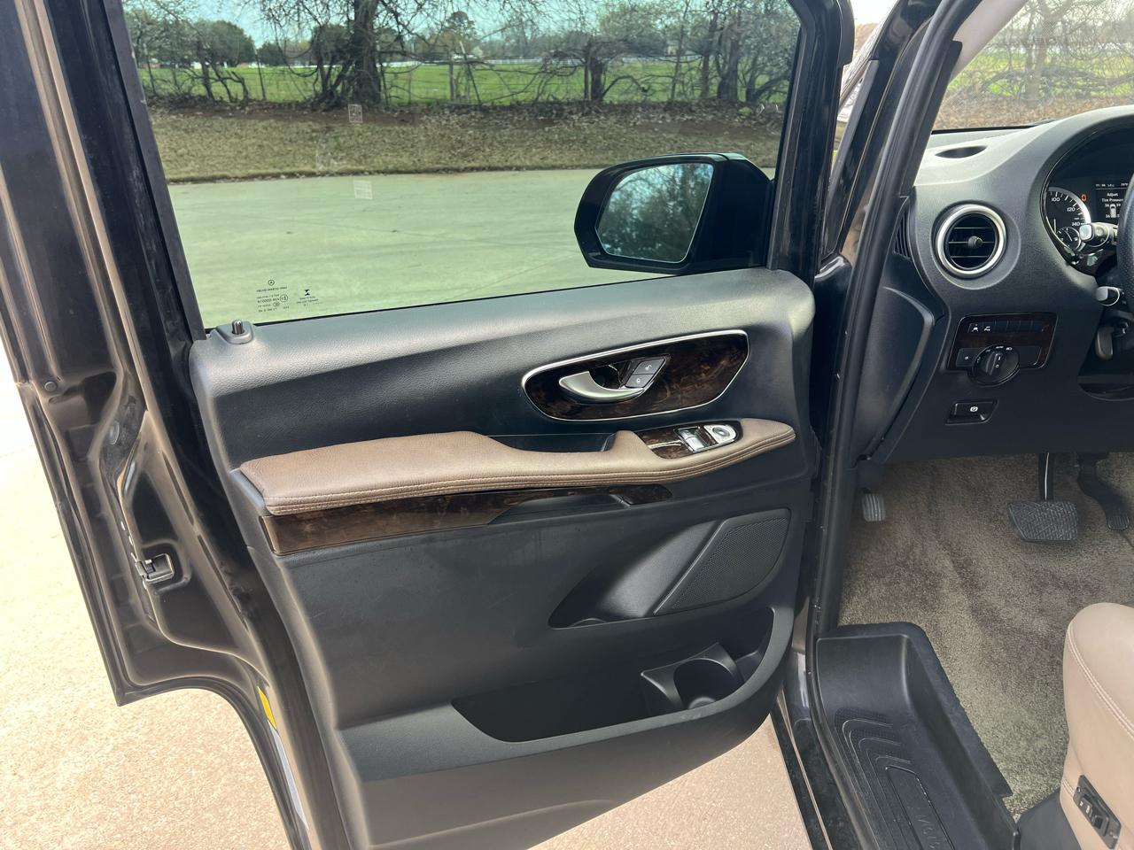 Mercedes-Benz Metris Passenger Van 2018