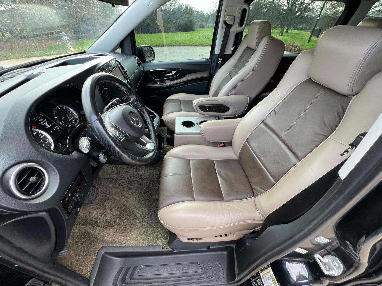 Mercedes-Benz Metris Passenger Van 2018