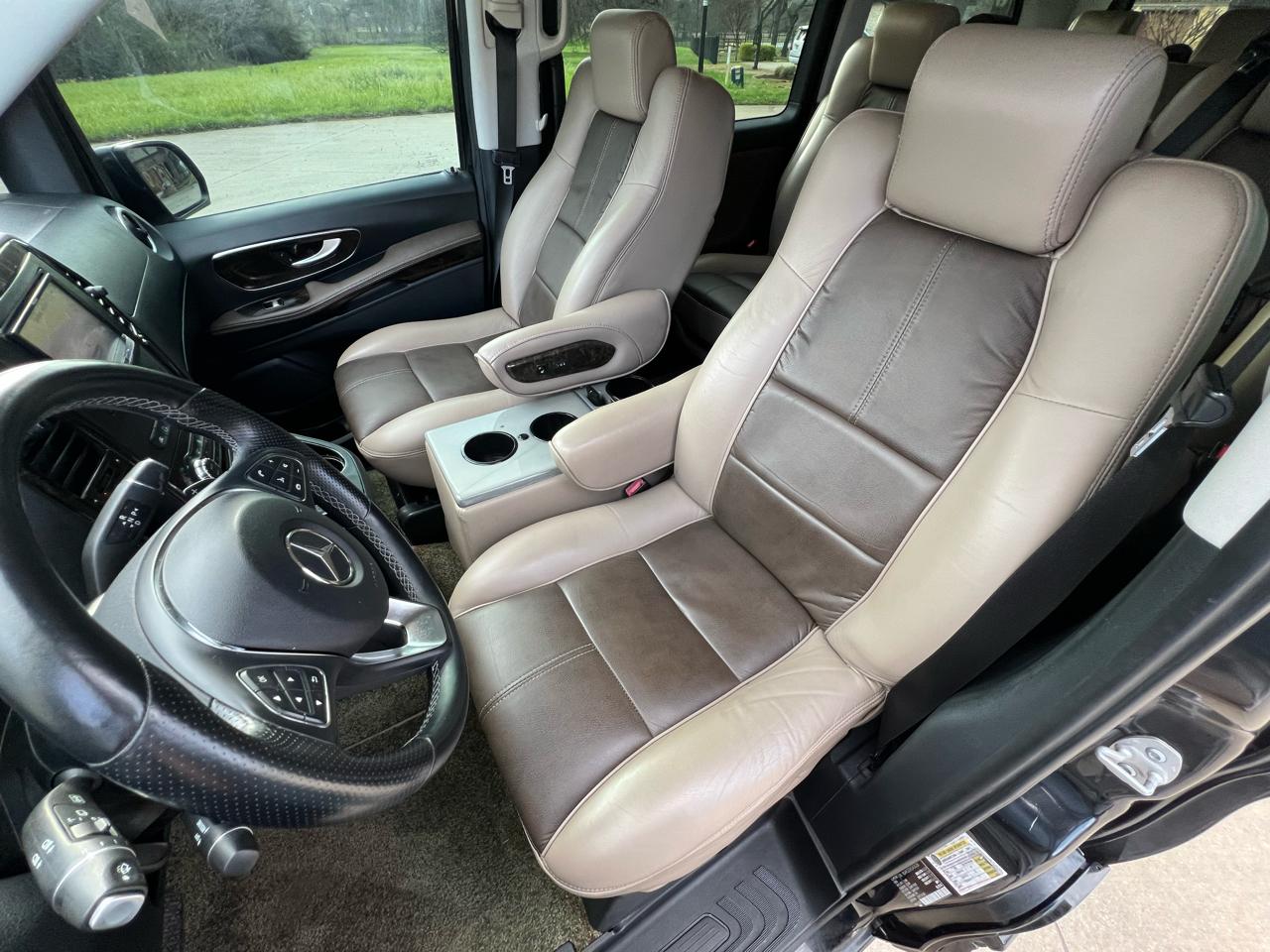 Mercedes-Benz Metris Passenger Van 2018