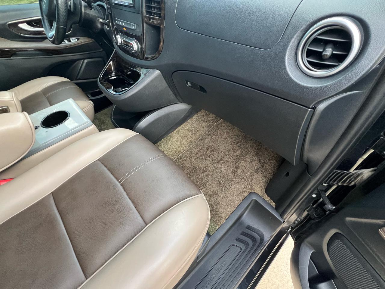 Mercedes-Benz Metris Passenger Van 2018