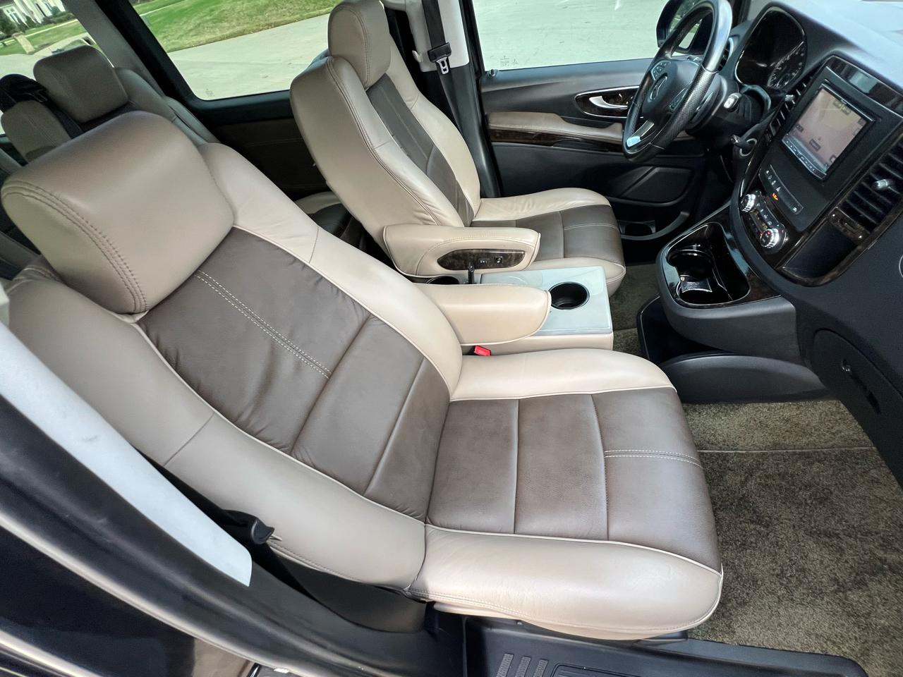 Mercedes-Benz Metris Passenger Van 2018