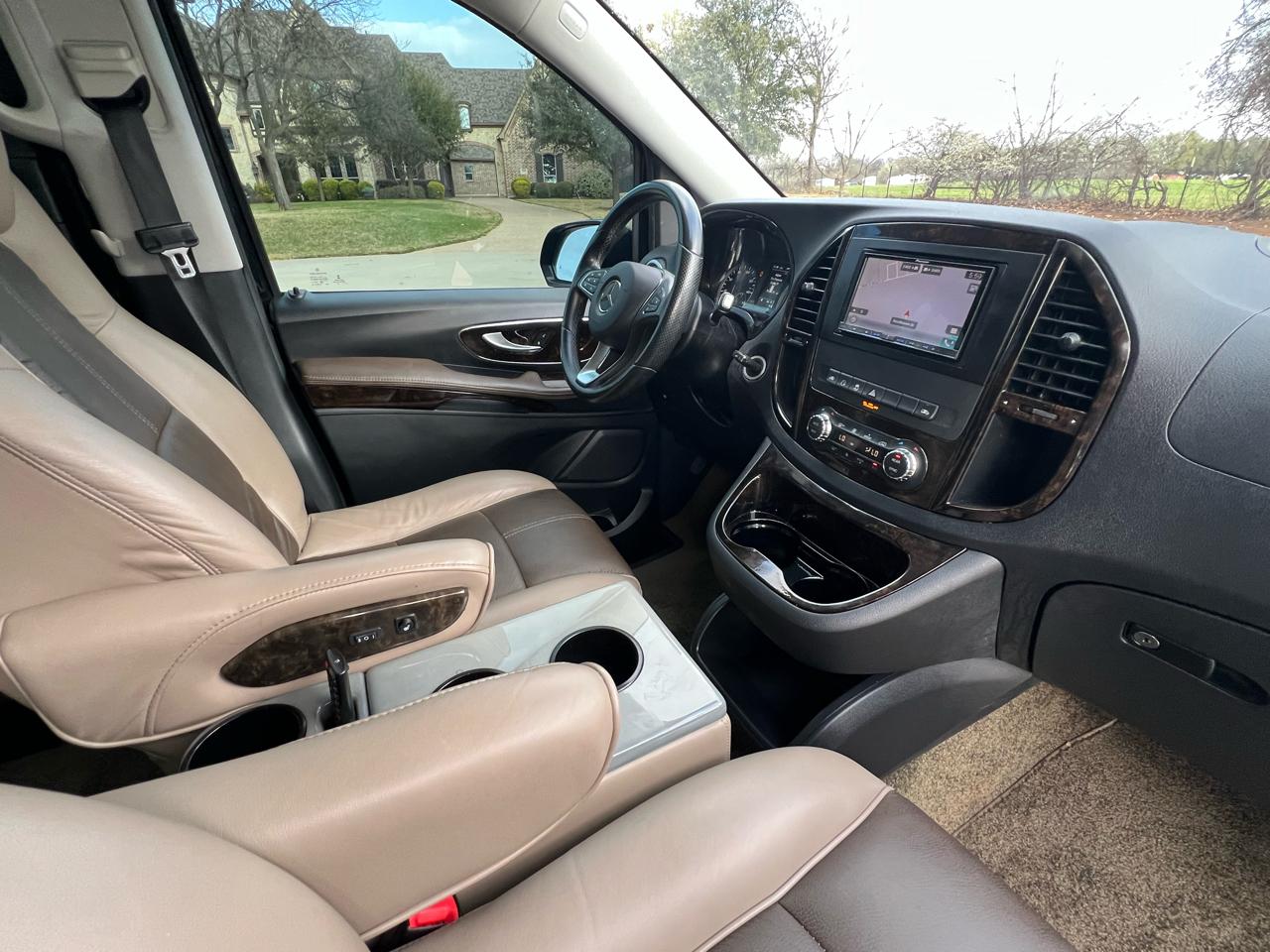 Mercedes-Benz Metris Passenger Van 2018