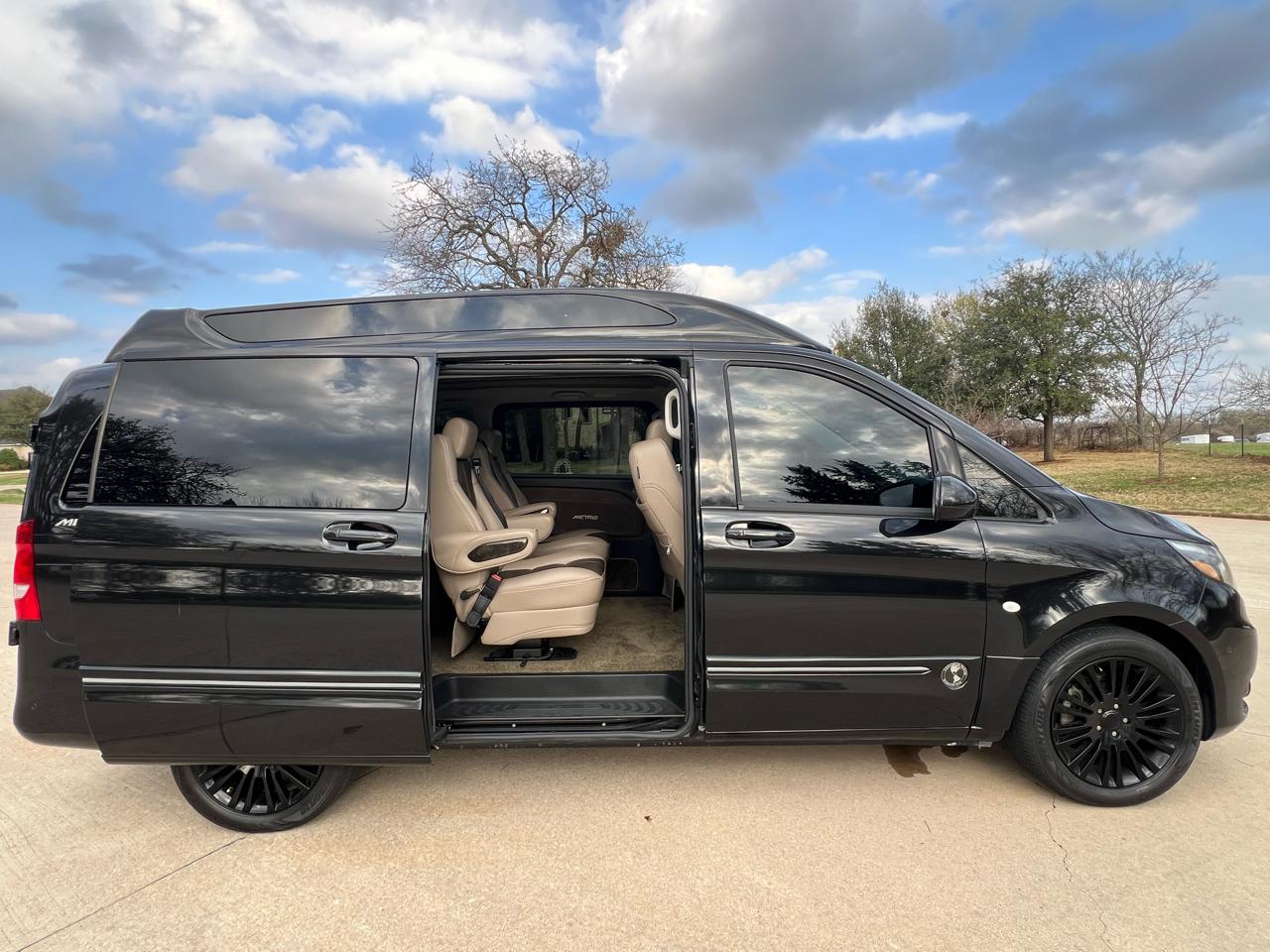 Mercedes-Benz Metris Passenger Van 2018