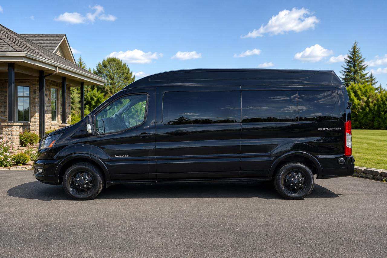 Ford Transit  2024