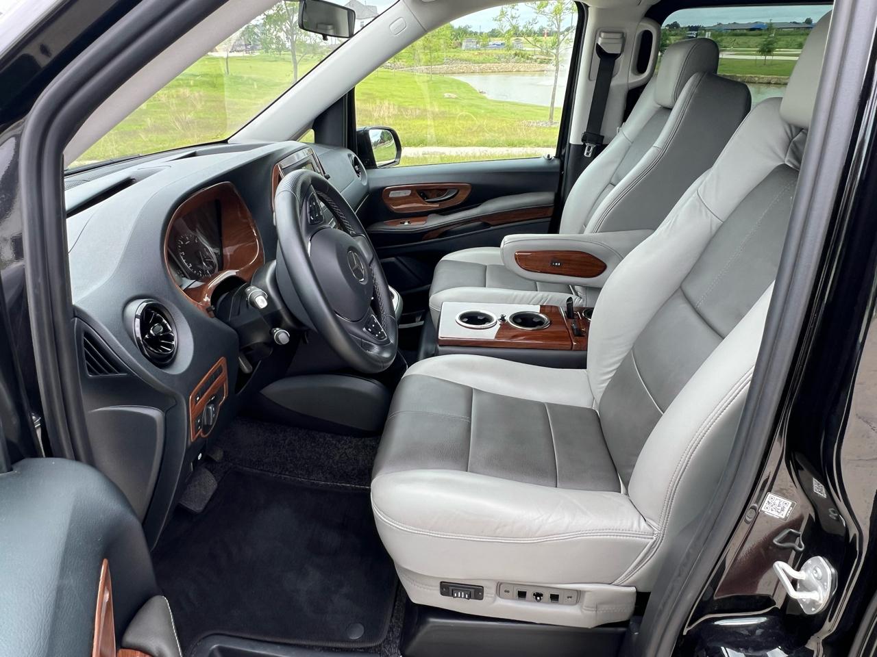 Mercedes-Benz Metris  2023