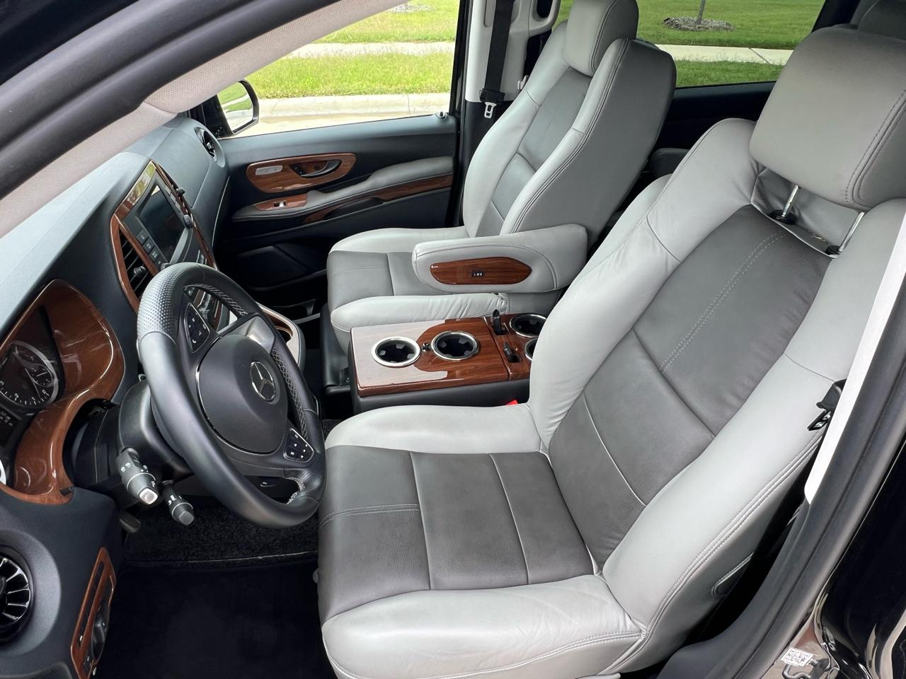 Mercedes-Benz Metris  2023