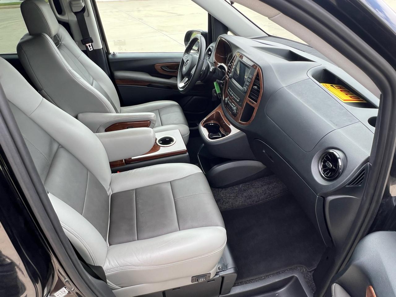 Mercedes-Benz Metris  2023