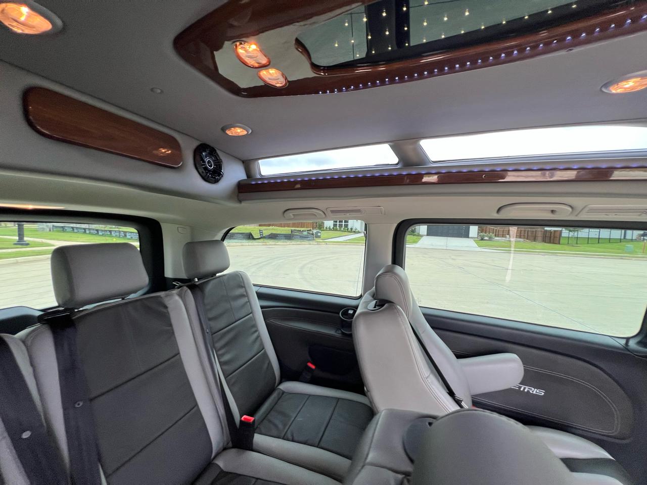 Mercedes-Benz Metris  2023