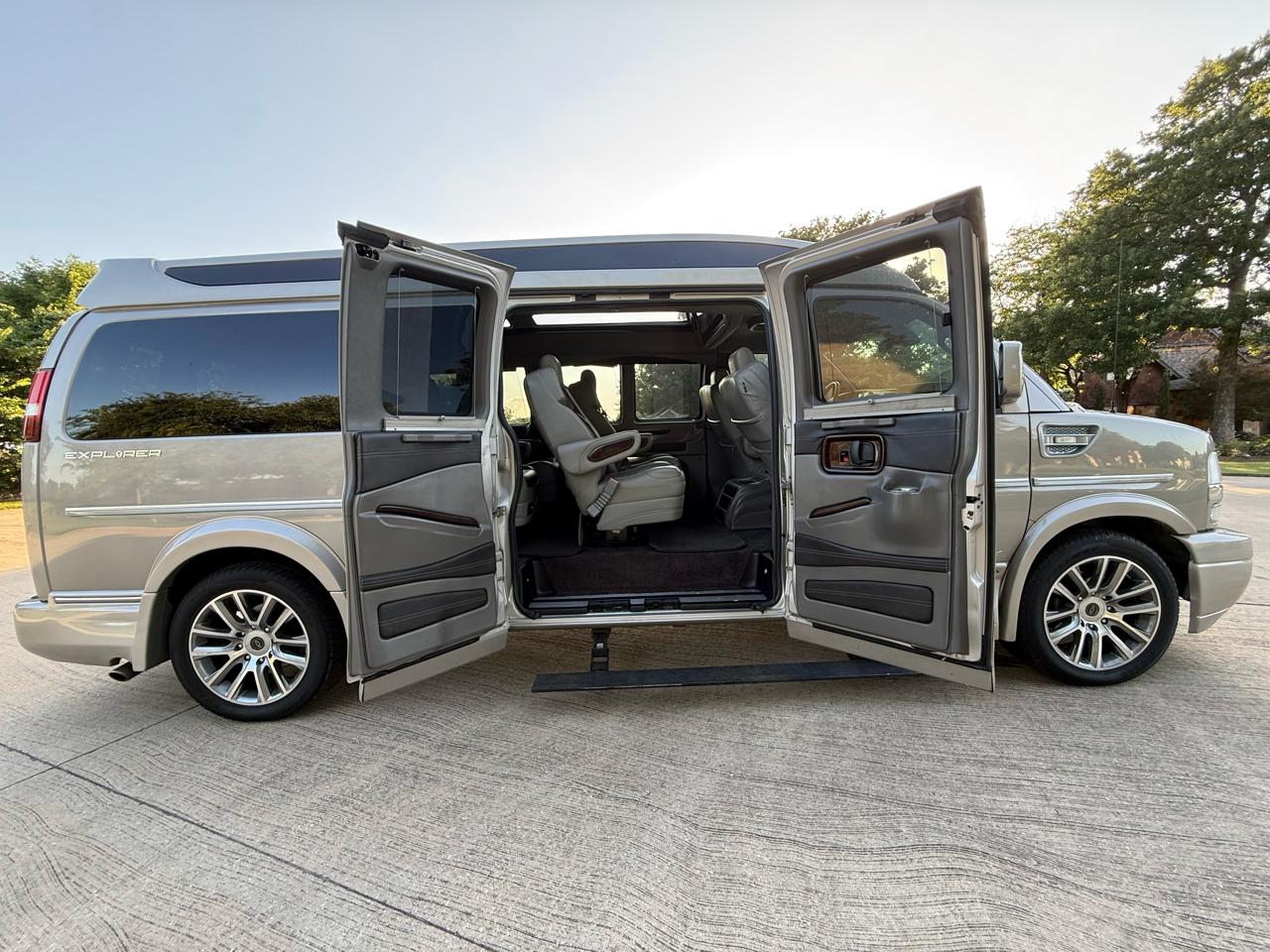 Chevrolet Express  2021