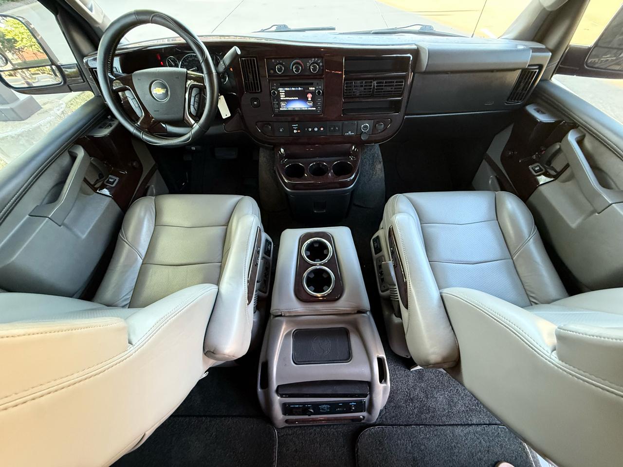 Chevrolet Express  2021