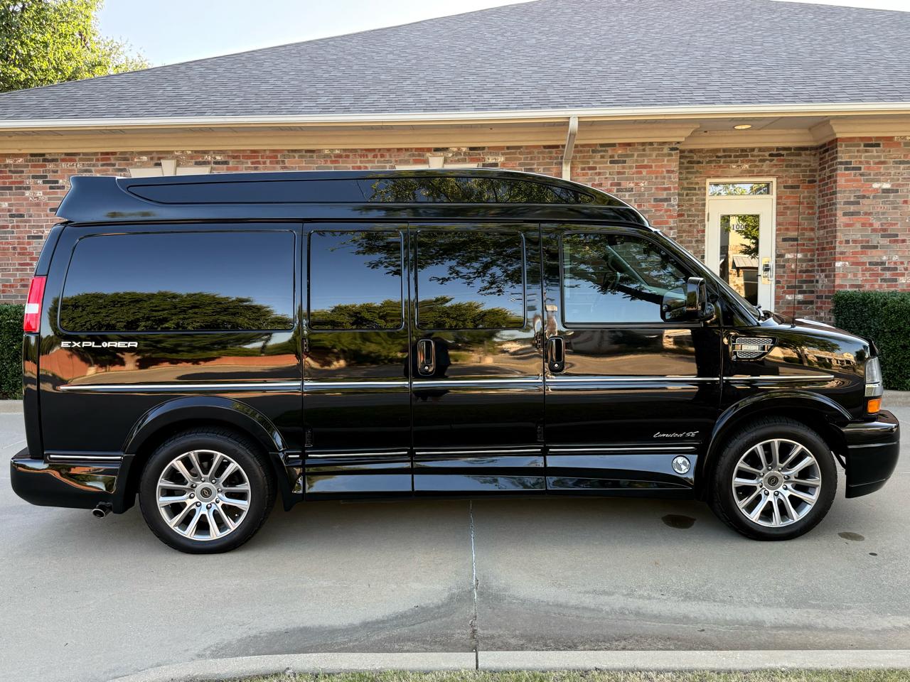 2021 Chevrolet Express 2500 7 Passenger Explorer Conversion Van!