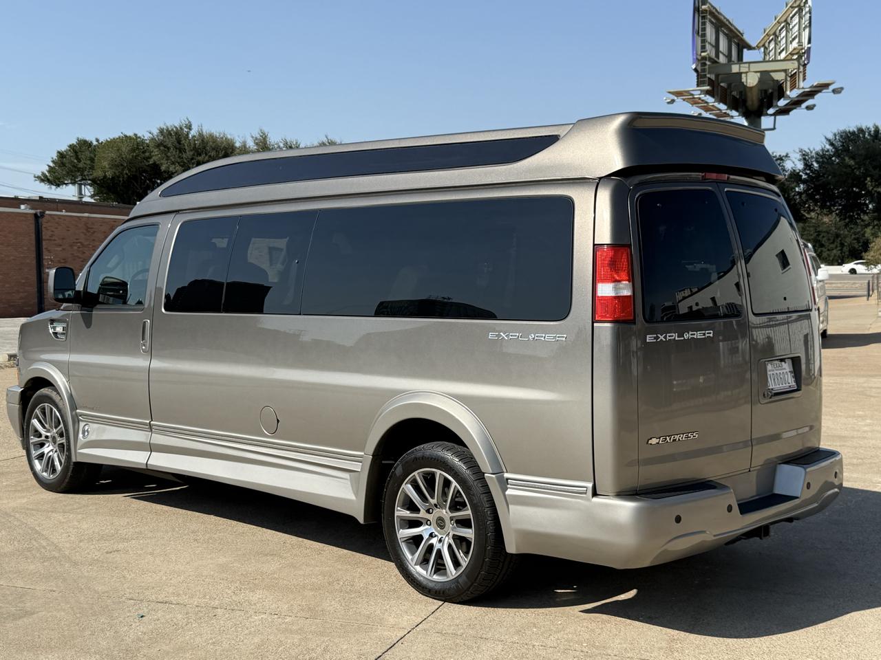 Chevrolet Express  2021