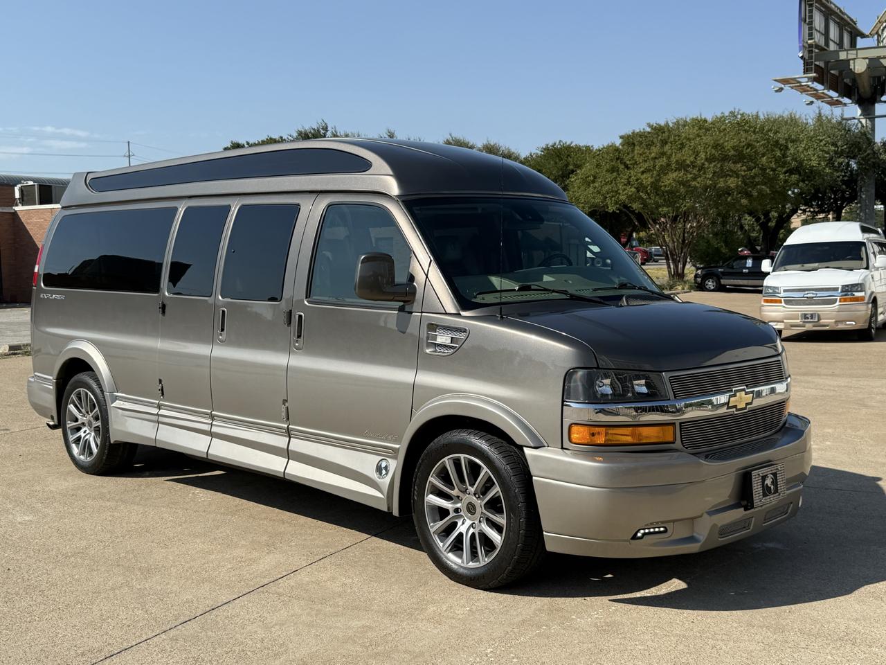 Chevrolet Express  2021
