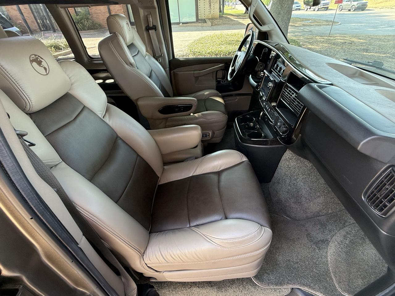 Chevrolet Express  2021