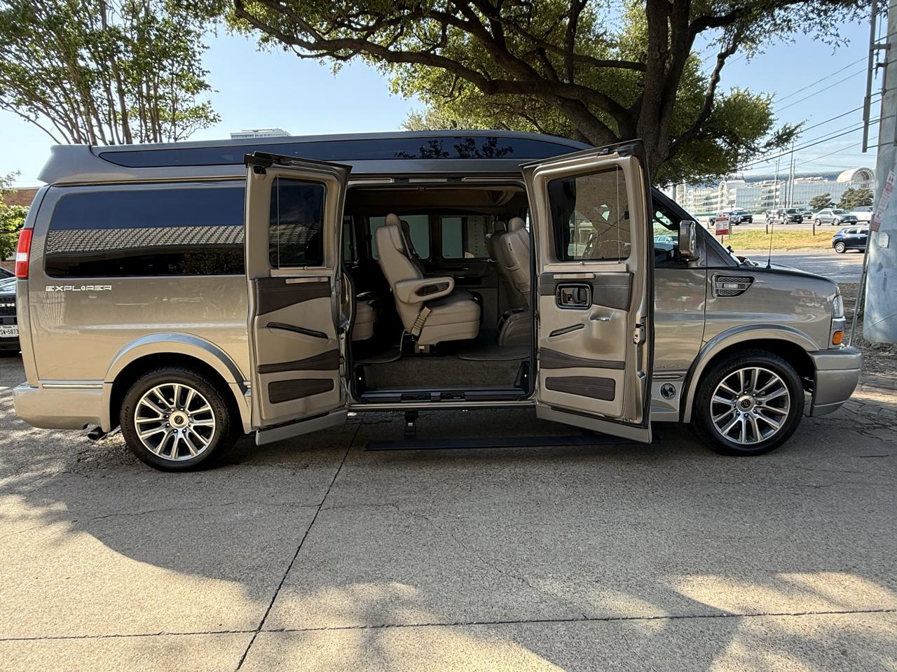 Chevrolet Express  2021