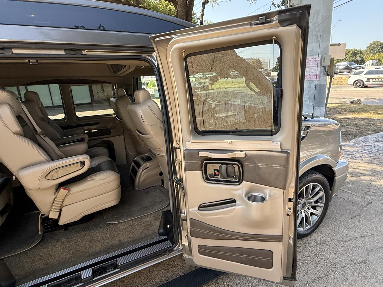 Chevrolet Express  2021