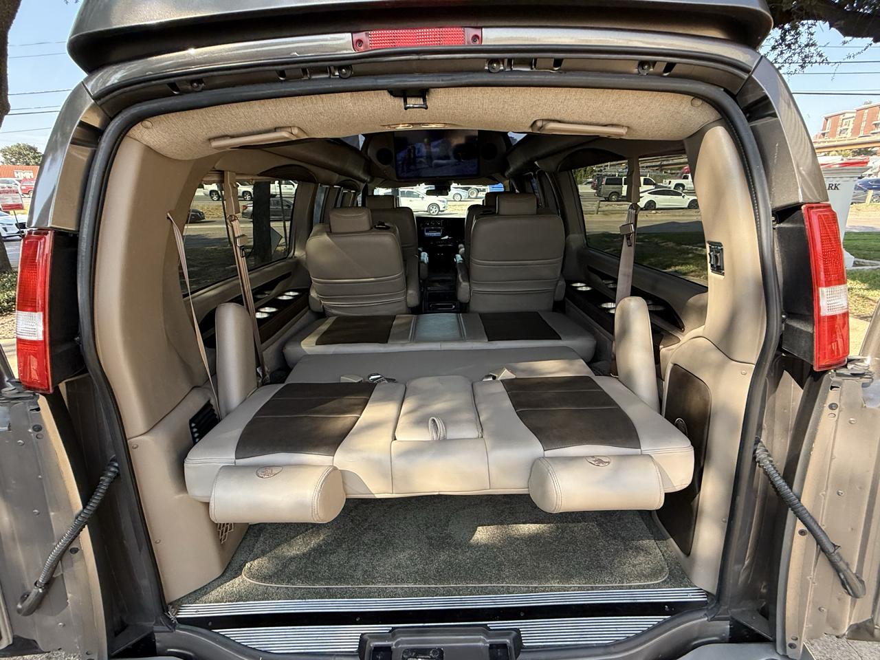 Chevrolet Express  2021