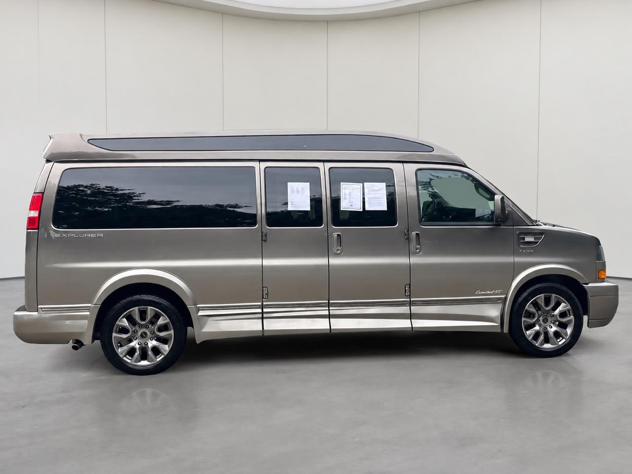 GMC Savana  2023