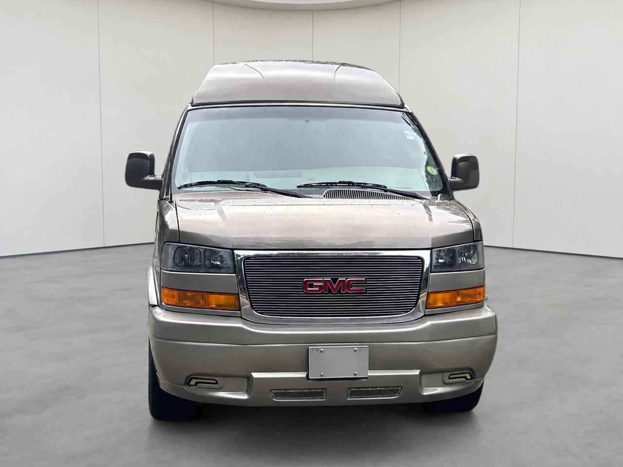 GMC Savana  2023