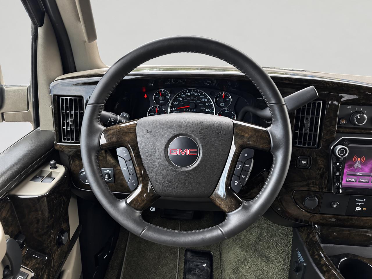 GMC Savana  2023
