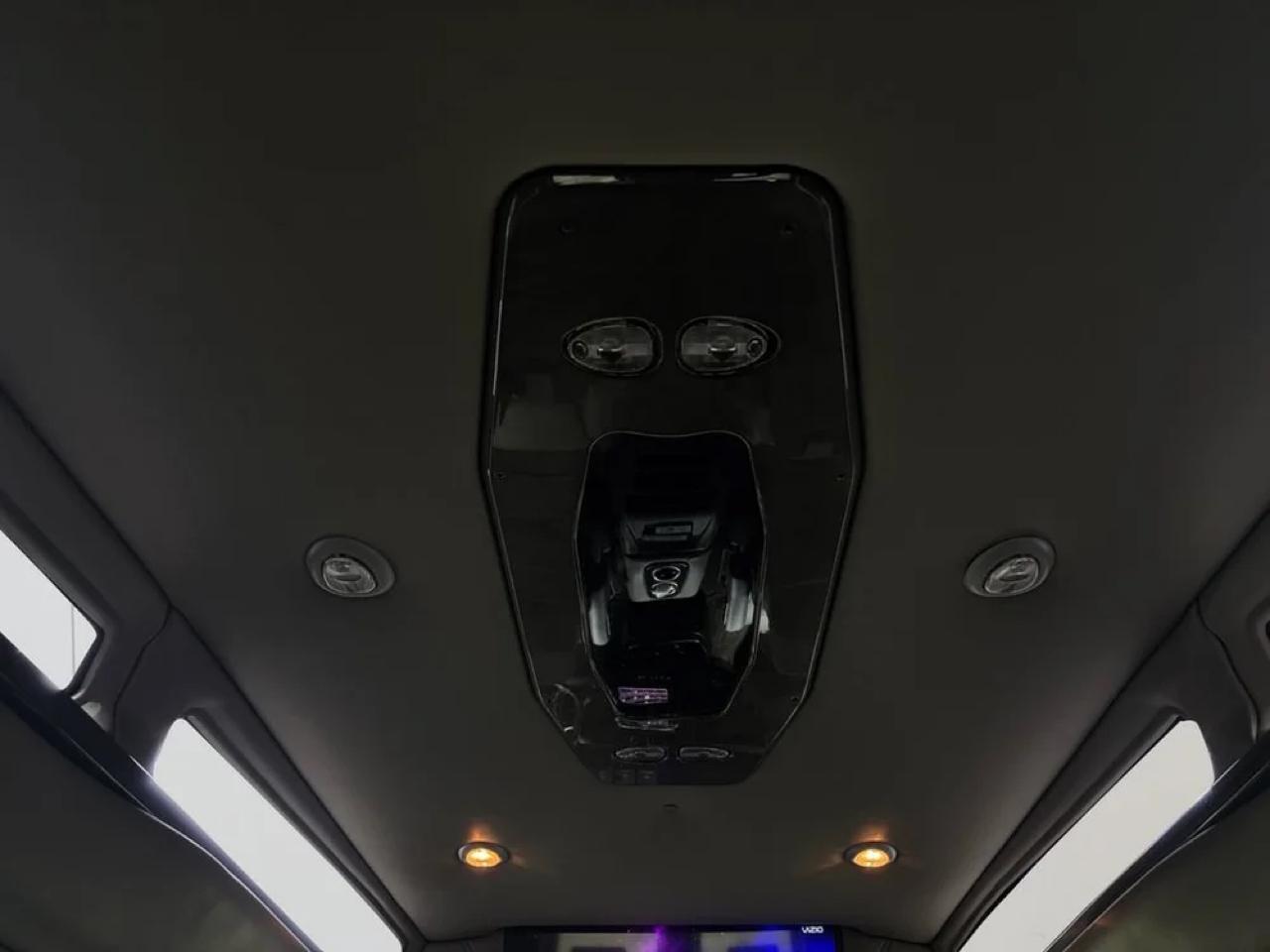 GMC Savana  2023