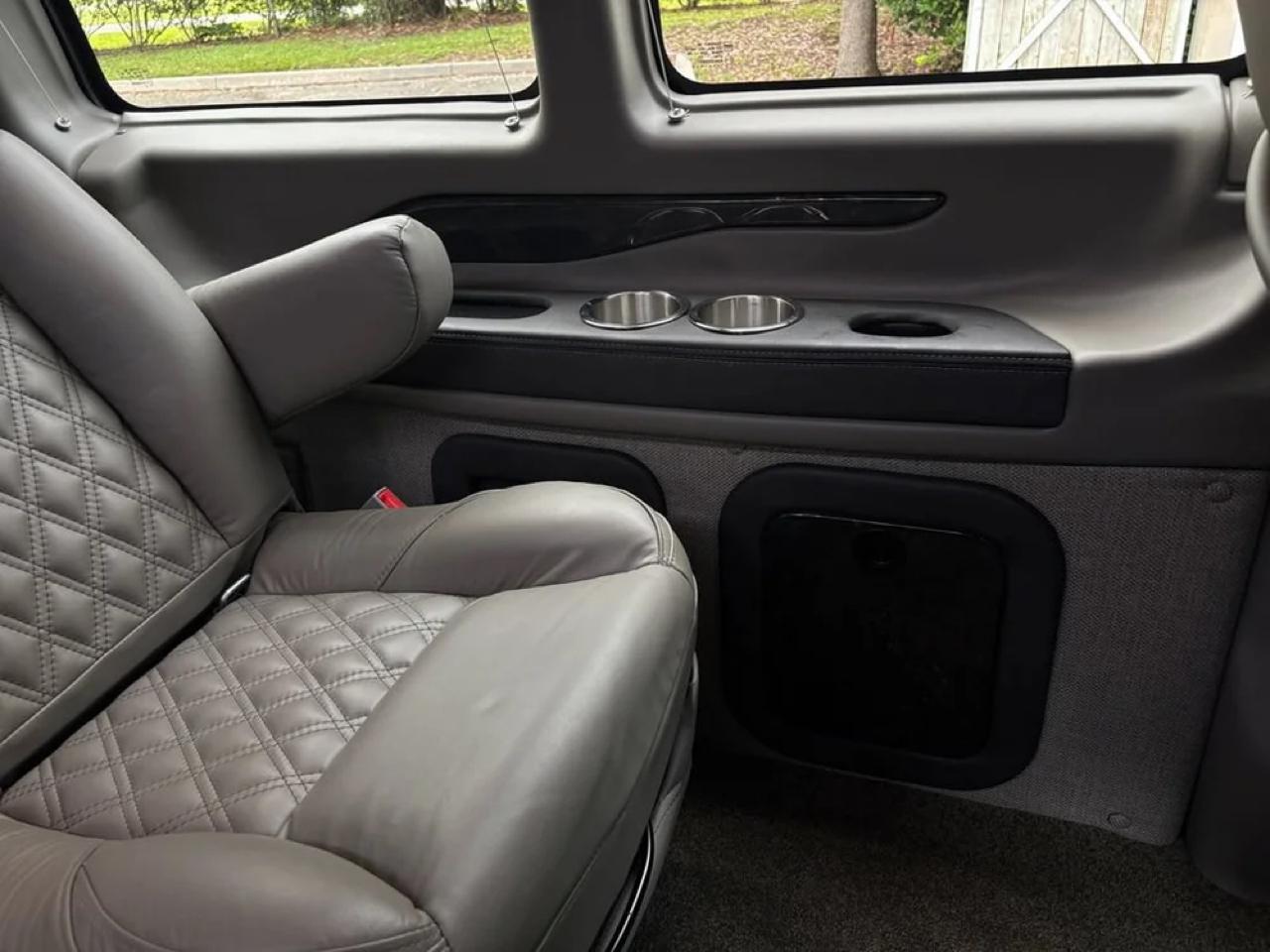 GMC Savana  2023