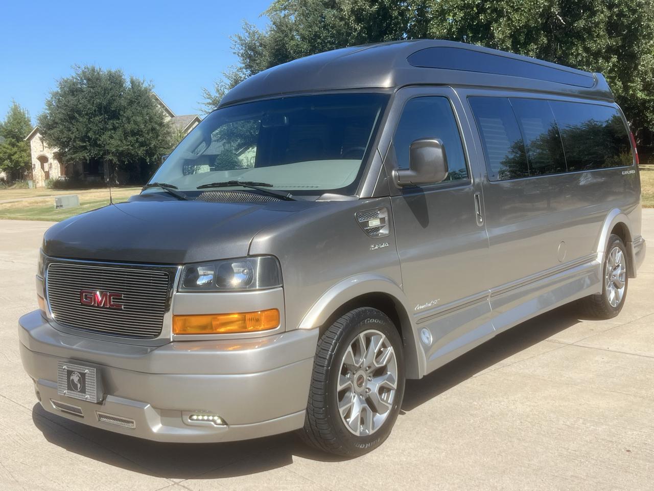 GMC Savana  2023