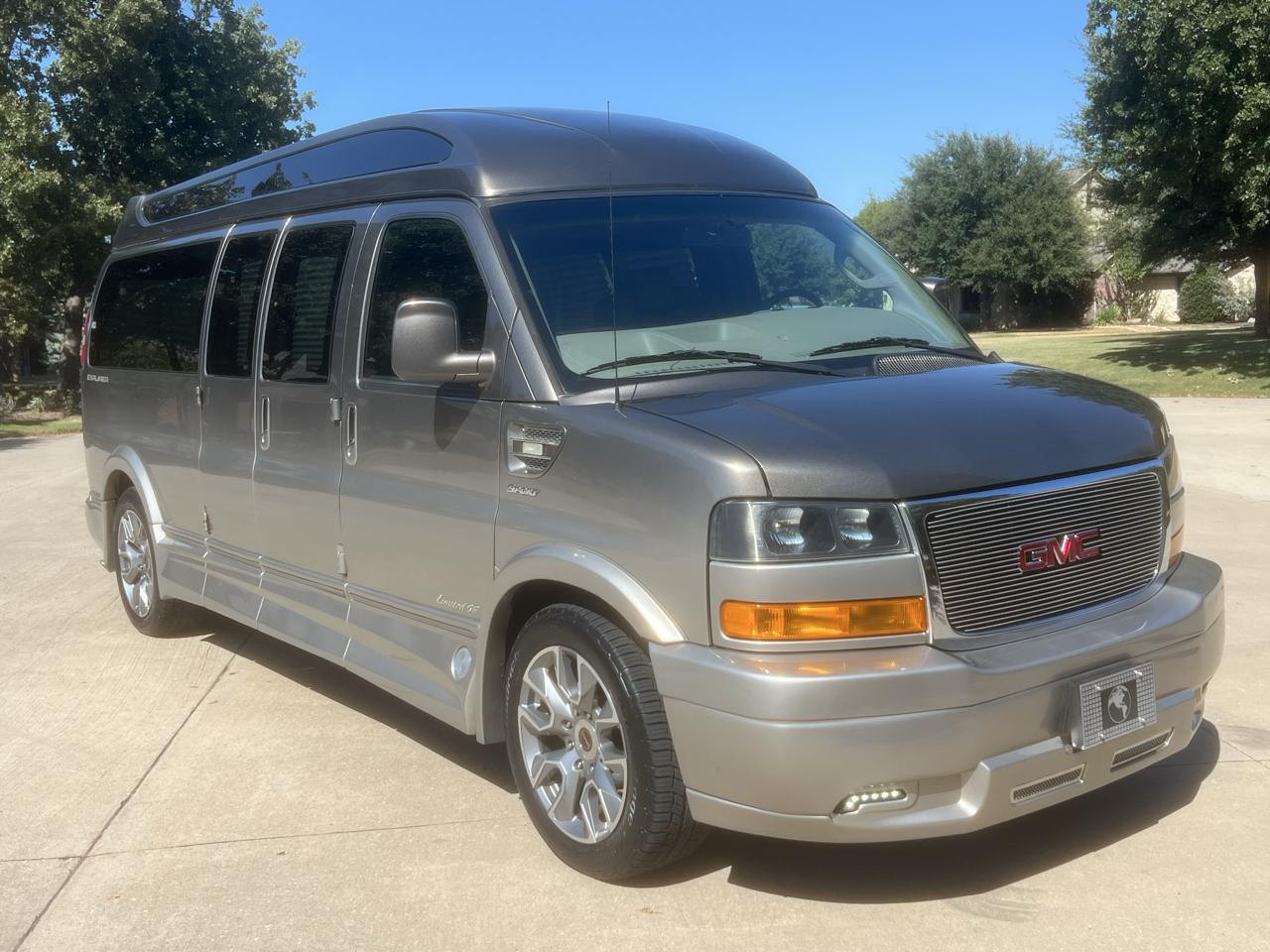 GMC Savana  2023
