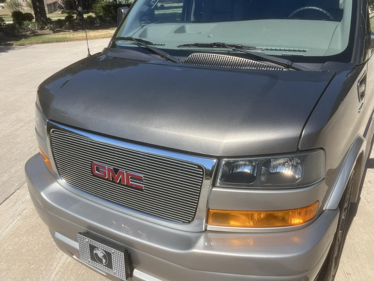 GMC Savana  2023
