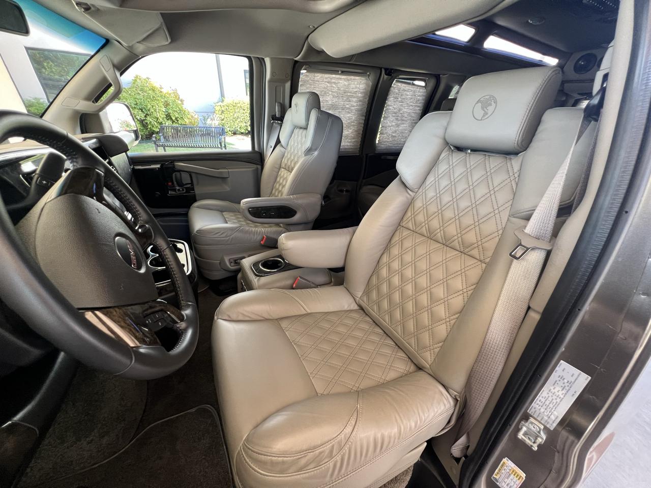 GMC Savana  2023