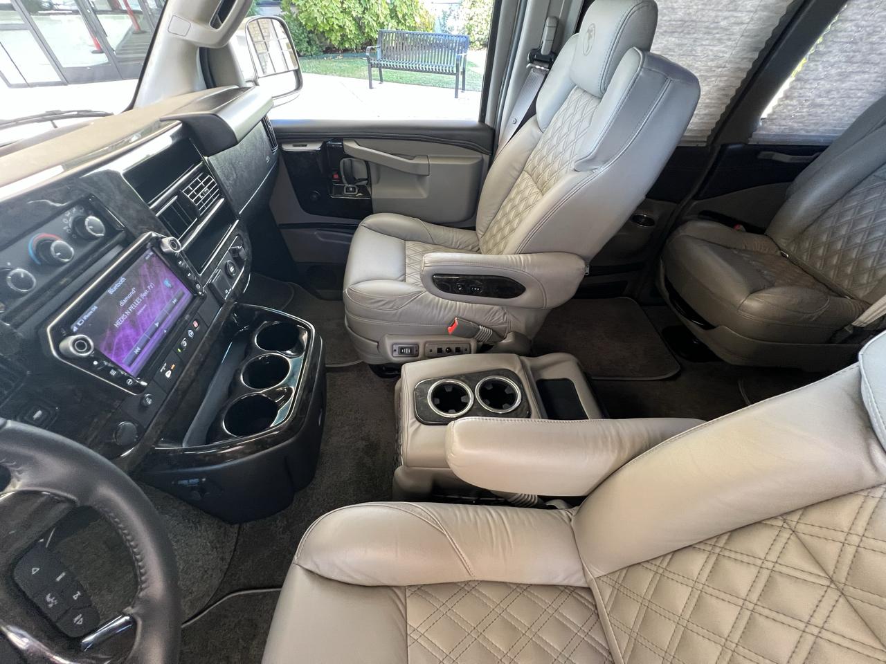 GMC Savana  2023