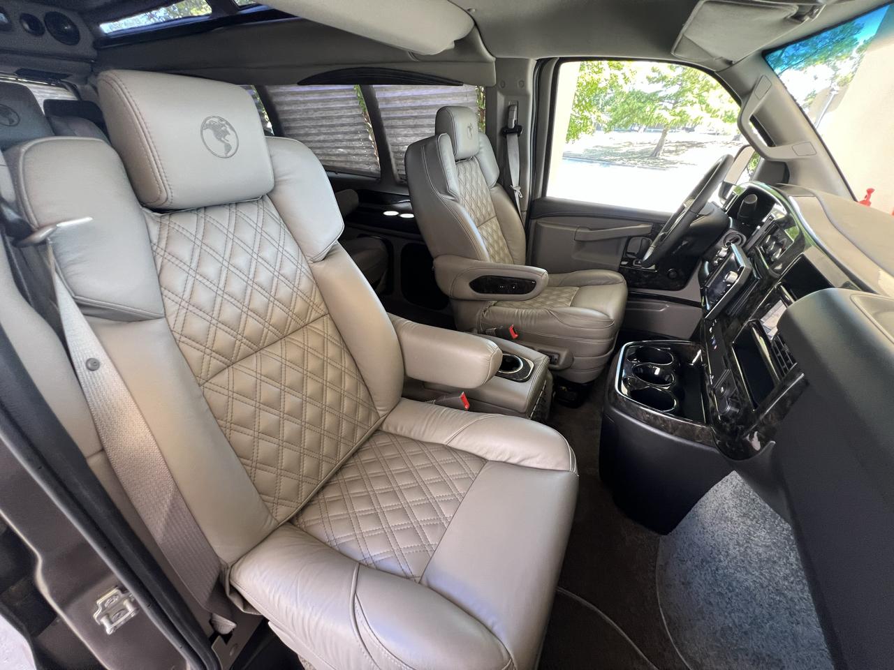 GMC Savana  2023
