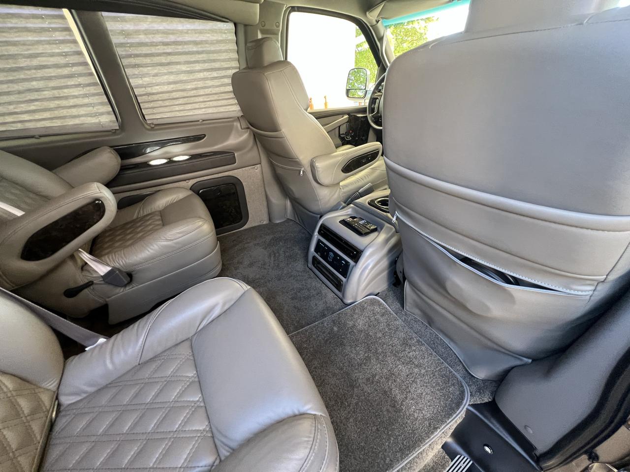 GMC Savana  2023