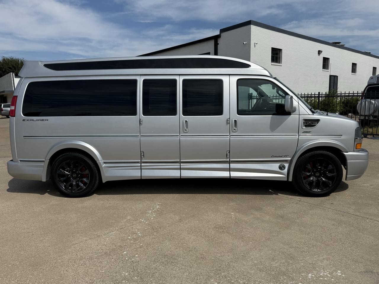 Chevrolet Express  2023