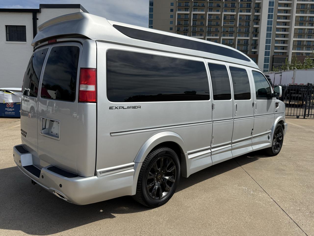 Chevrolet Express  2023