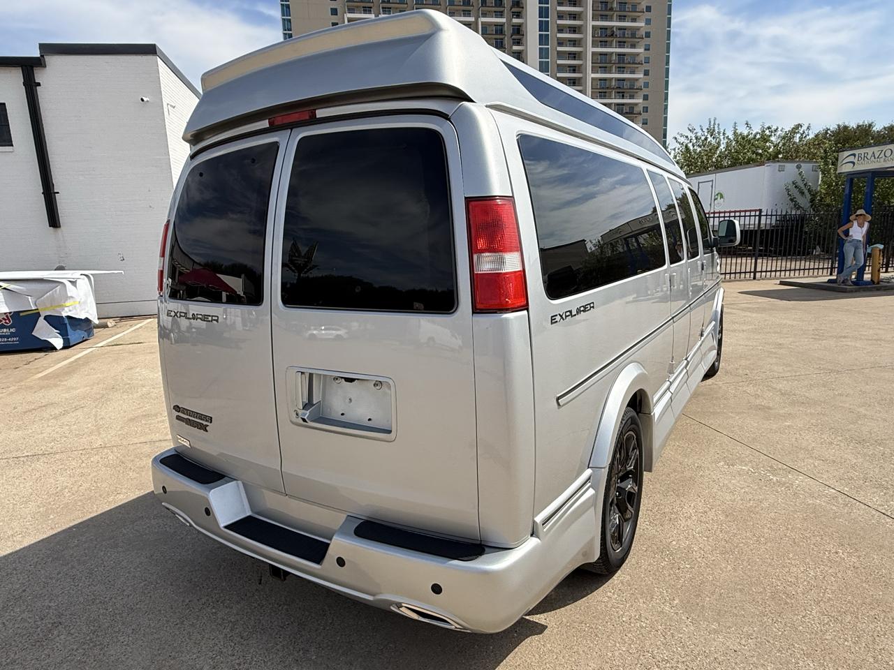 Chevrolet Express  2023