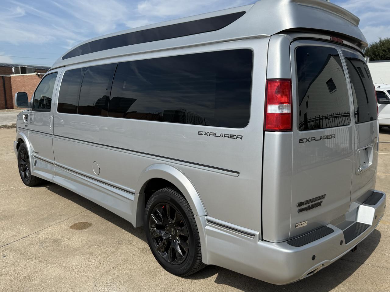 Chevrolet Express  2023