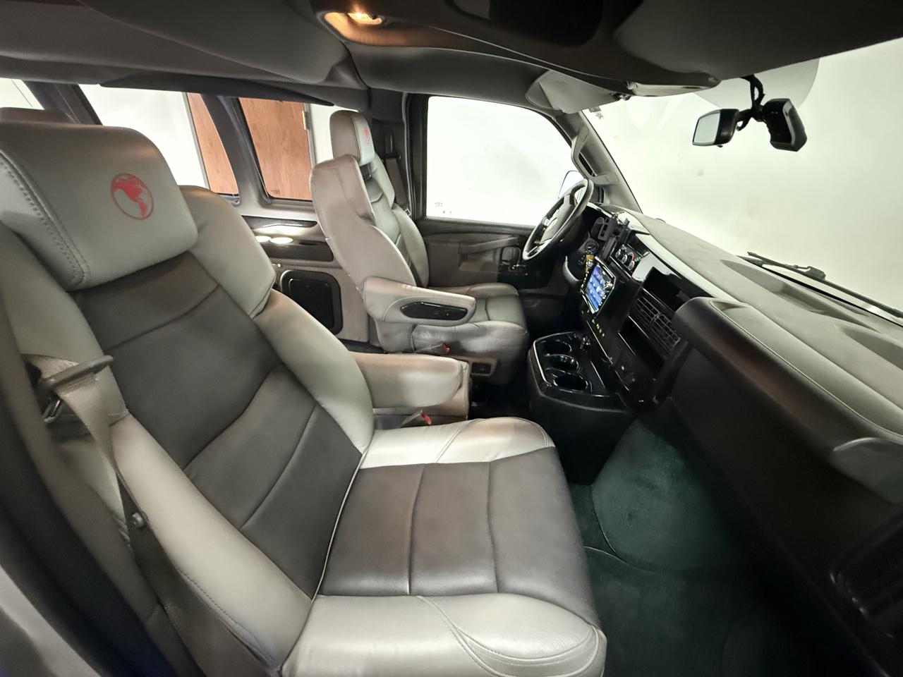 Chevrolet Express  2023