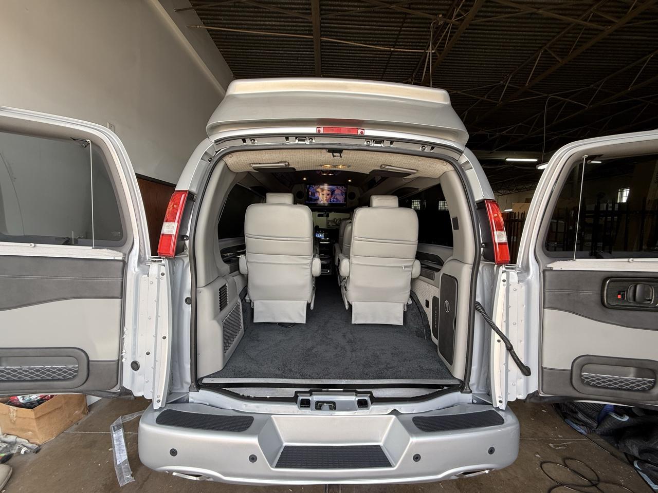 Chevrolet Express  2023