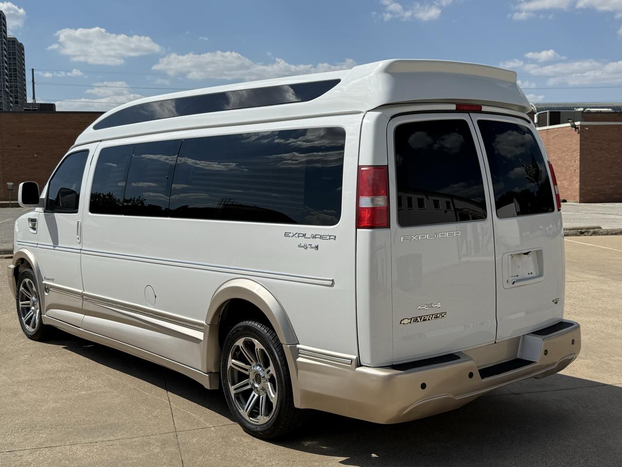 Chevrolet Express  2017