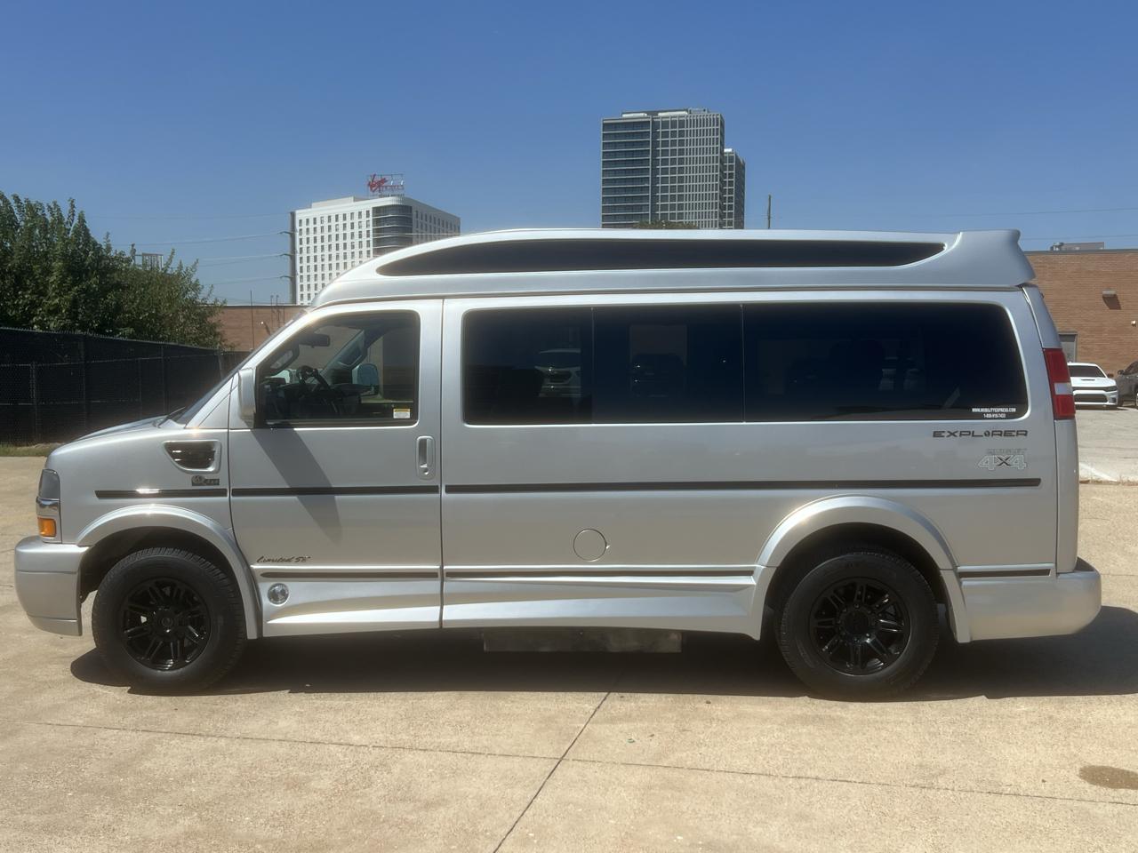 Chevrolet Express  2021