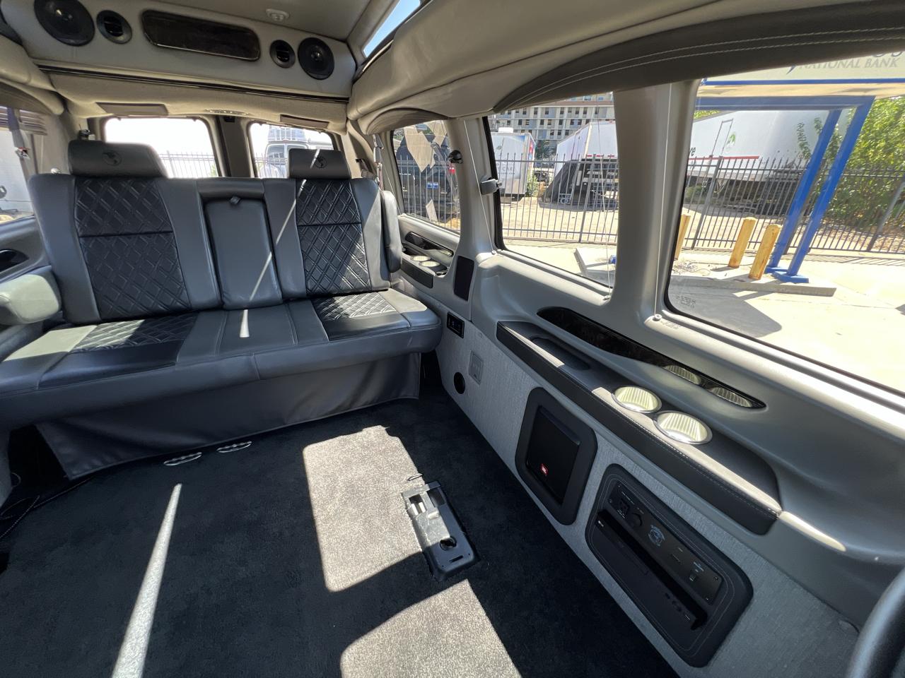Chevrolet Express  2021