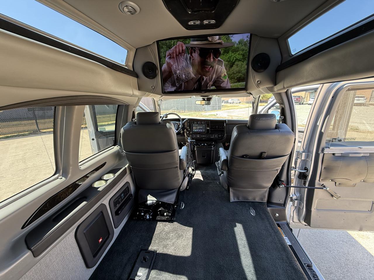 Chevrolet Express  2021