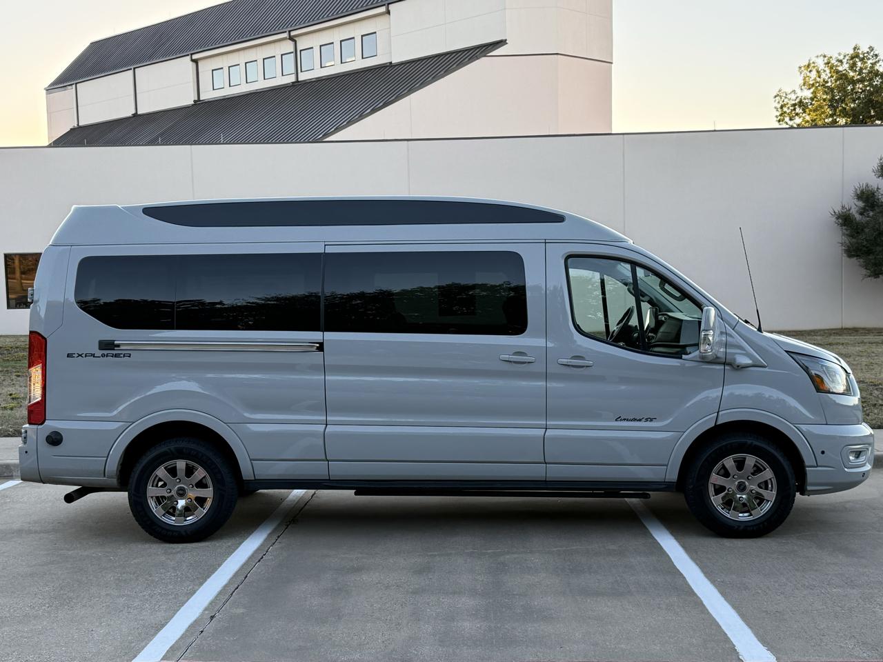 Ford Transit  2024